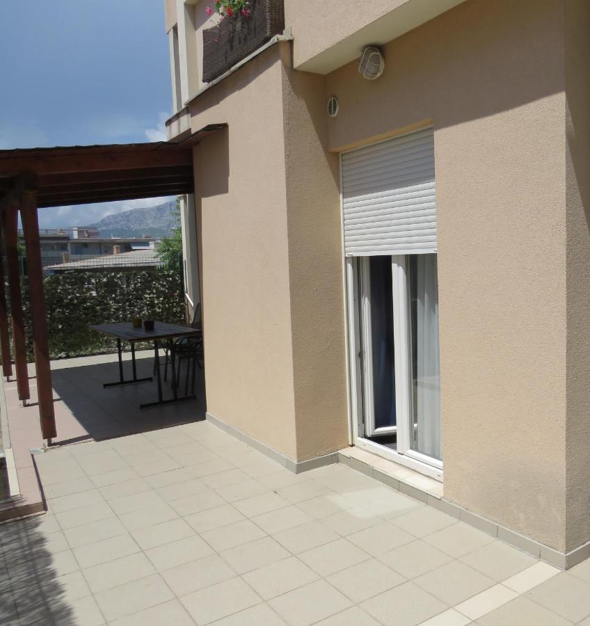 With Big Terrace 3 Apartman